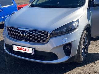 2019 Kia Sorento III Prime Рестайлинг, серебристый, 2700000 рублей, вид 1