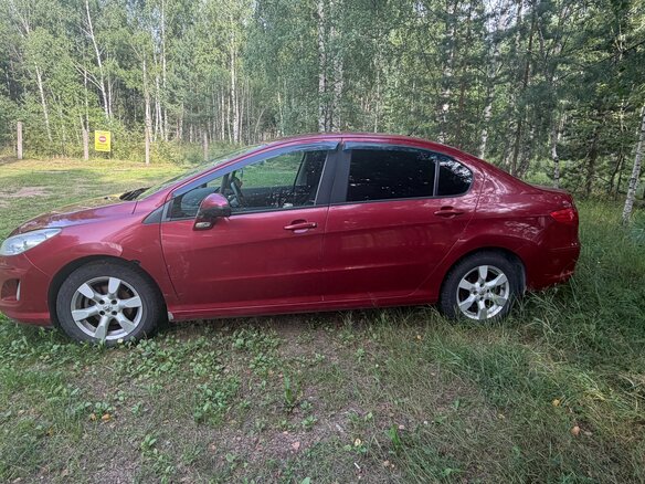 2013 Peugeot 408 I, красный - вид 4