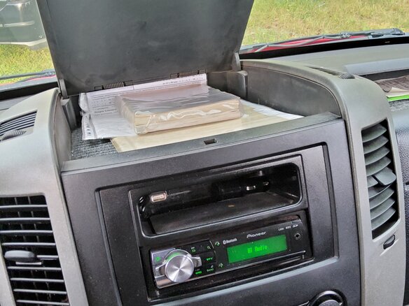 2012 Mercedes-Benz Sprinter, красный - вид 19
