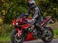 2011 Yamaha YZF-R1, красный, 875000 рублей - вид 6