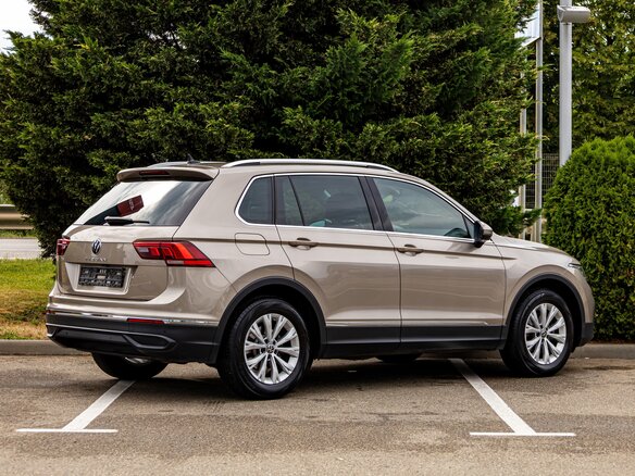 2021 Volkswagen Tiguan II Рестайлинг, коричневый - вид 5