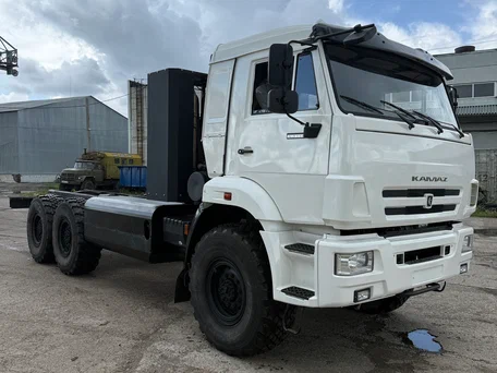2016 КамАЗ 43118, белый, 3500000 рублей, вид 2