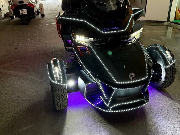 2020 BRP Can-Am Spyder, серый, 3700000 рублей - вид 21