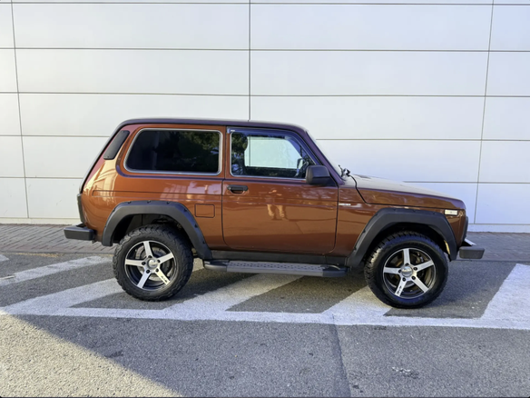 2018 Lada (ВАЗ) 2121 (4x4) I Рестайлинг, коричневый, 670000 рублей - вид 3