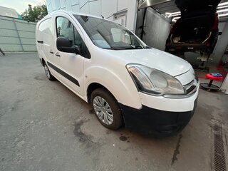 2014 Citroen Berlingo II Рестайлинг, белый, 450000 рублей, вид 1