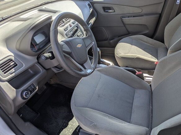 2021 Chevrolet Cobalt II Рестайлинг, серебристый - вид 3