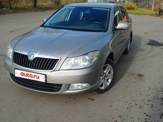 2013 Skoda Octavia II (A5) Рестайлинг, бежевый, 1100000 рублей, вид 1