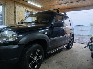 2012 Chevrolet Niva I Рестайлинг, чёрный, 530000 рублей, вид 3