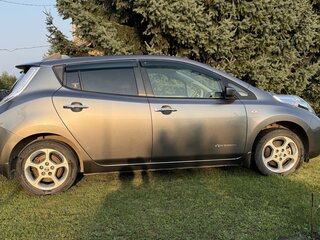 2016 Nissan Leaf 30kWh I (ZE0/AZE0), серый, 990000 рублей, вид 3