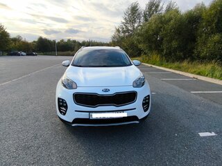 2018 Kia Sportage IV, белый, 2440000 рублей, вид 1