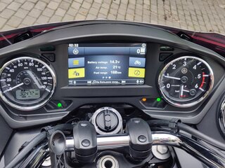 2017 Yamaha Star Venture, красный, 1890000 рублей, вид 3
