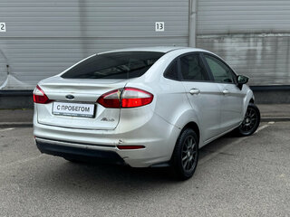 2016 Ford Fiesta Mk6 Рестайлинг, серебристый, 529000 рублей, вид 5