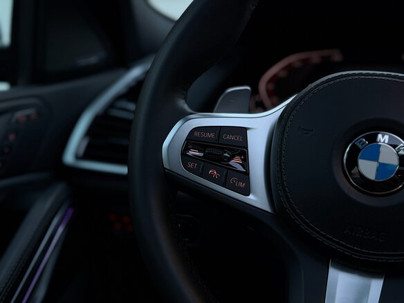 2019 BMW X6 30d III (G06), синий, 6950000 рублей - вид 12
