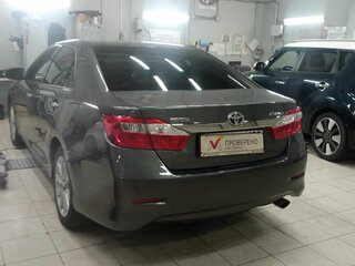 2013 Toyota Camry VII (XV50), серый, 1430000 рублей, вид 4