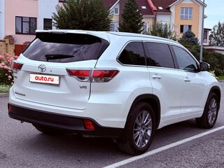 2014 Toyota Highlander III (XU50), белый, 3050000 рублей, вид 5