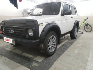2009 Lada (ВАЗ) 2121 (4x4) I Рестайлинг, белый, 300000 рублей, вид 1