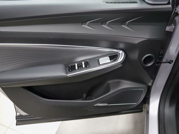 2026 Geely Cityray, серебристый, 3345000 рублей - вид 9