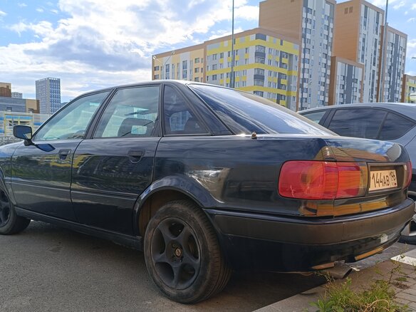 1992 Audi 80 V (B4), синий, 180000 рублей - вид 4
