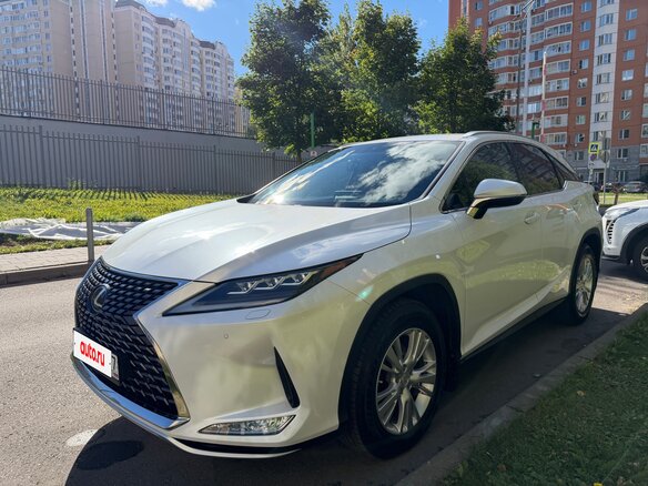 2020 Lexus RX 300 IV Рестайлинг, белый, 4850000 рублей - вид 2