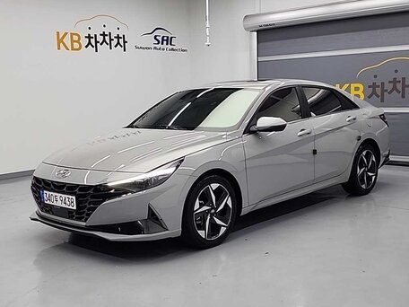 2023 Hyundai Avante VII, серебристый, 1814000 рублей, вид 1