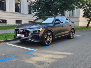 2022 Audi Q8 55 TFSI I (4M), чёрный, 8490000 рублей, вид 1