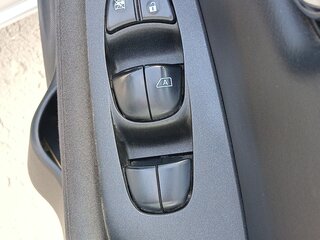 2013 Nissan Leaf I (ZE0/AZE0), серебристый, 800000 рублей, вид 5