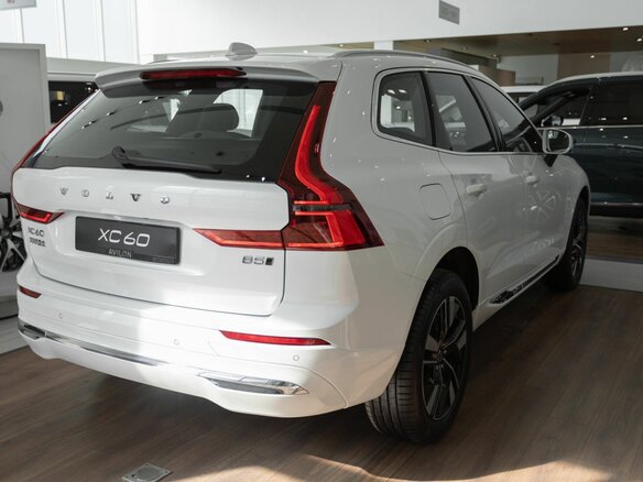 2025 Volvo XC60 II Рестайлинг 2, белый - вид 5