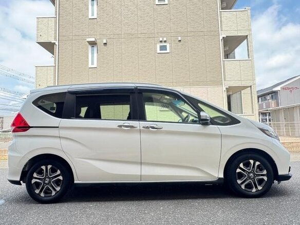 2020 Honda Freed II Рестайлинг, белый, 1205000 рублей - вид 4