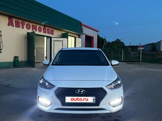 2017 Hyundai Solaris II, белый, 1150000 рублей, вид 1