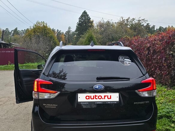 2020 Subaru Forester V, чёрный, 3000001 рублей - вид 4