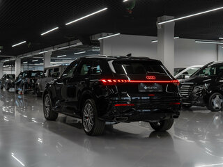 2026 Audi Q5 L III (GU), чёрный, 6200000 рублей, вид 4
