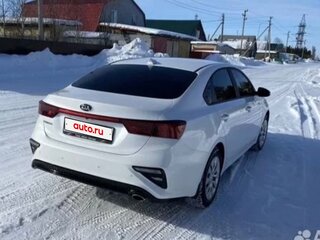 2021 Kia Cerato IV, белый, 2100000 рублей, вид 3