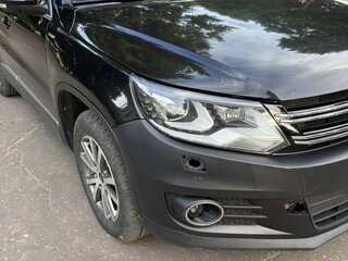2013 Volkswagen Tiguan I Рестайлинг, чёрный, 1400000 рублей, вид 1