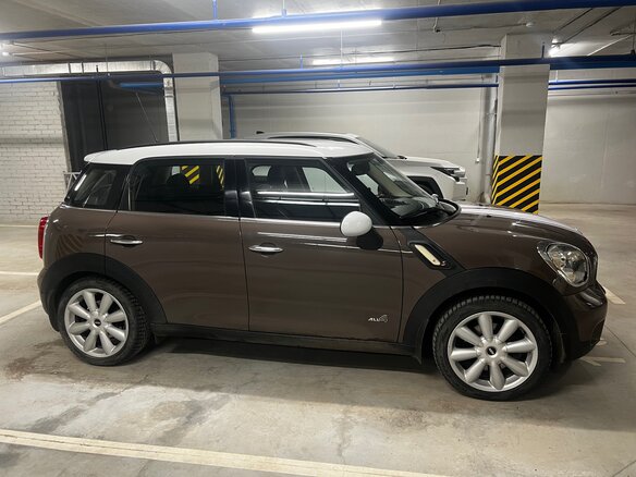 2013 Mini Countryman Cooper S I, коричневый, 1420000 рублей - вид 2