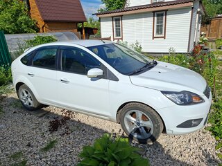 2010 Ford Focus II Рестайлинг, белый, 485000 рублей, вид 2