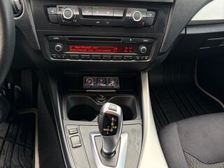 2013 BMW 1 серии 116i II (F20/F21), белый, 1350000 рублей, вид 2