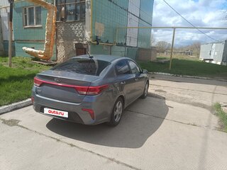 2017 Kia Rio IV, серый, 1200000 рублей, вид 3