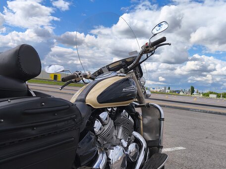 1996 Yamaha Royal Star, бежевый, 530000 рублей, вид 4