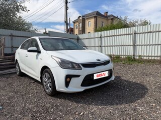 2019 Kia Rio IV, белый, 700000 рублей, вид 1
