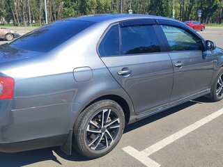 2010 Volkswagen Jetta V, серый, 650000 рублей, вид 4