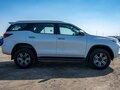 2025 Toyota Fortuner II Рестайлинг, белый, 5780548 рублей - вид 6