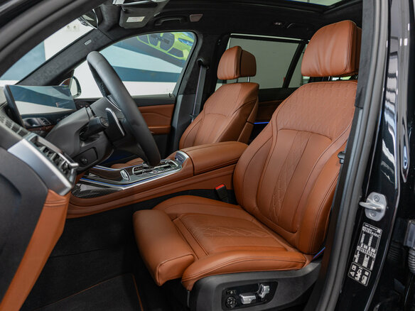 2025 BMW X7 40d I (G07) Рестайлинг, чёрный - вид 33