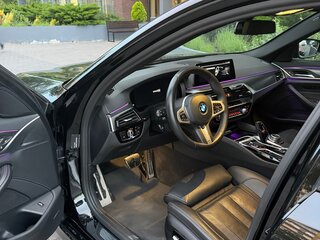 2020 BMW 5 серии 520d VII (G30/G31/G38) Рестайлинг, чёрный, 4550000 рублей, вид 5