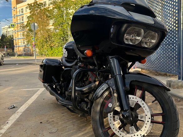 2015 Harley-Davidson CVO Road Glide Limited, чёрный, 1600000 рублей