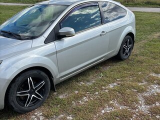2009 Ford Focus II Рестайлинг, серебристый, 450000 рублей, вид 2