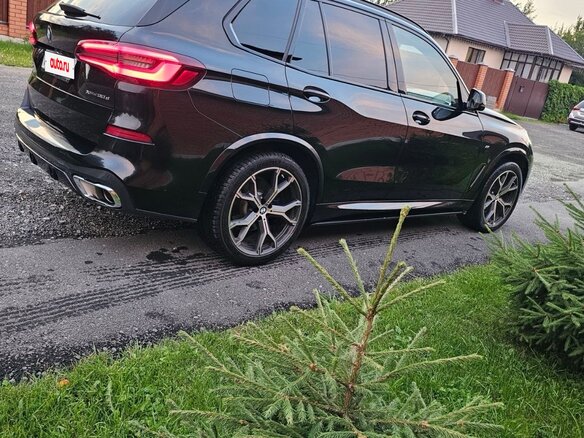 2021 BMW X5 30d IV (G05/G18), чёрный, 7350000 рублей - вид 1