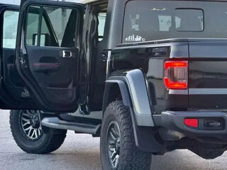 2020 Jeep Gladiator II (JT), чёрный, 5450000 рублей, вид 3