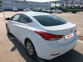 2013 Hyundai Elantra V (MD), белый, 1000000 рублей, вид 4