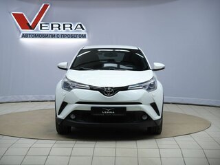 2019 Toyota C-HR I Рестайлинг, белый, 2550000 рублей, вид 2