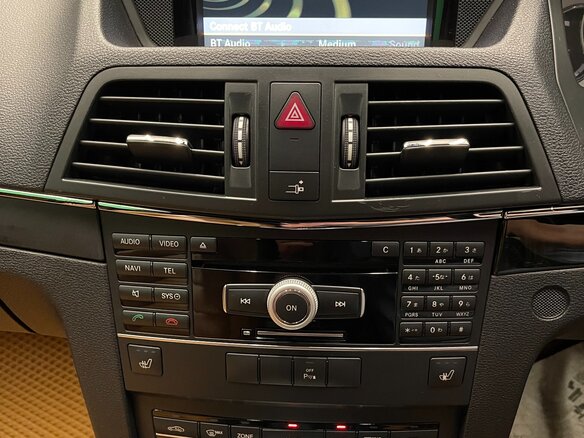 2010 Mercedes-Benz E-Класс 250 5G-Tronic IV (W212, S212, C207), белый, 1300000 рублей - вид 16